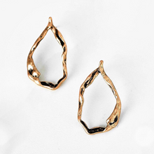 rose gold hoops earrings edgability front view