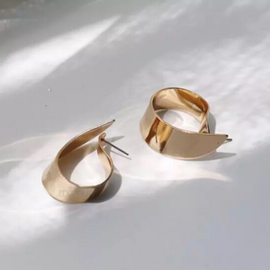 gold earrings edgy fashion jewelry edgability