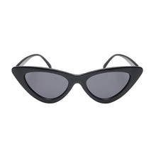 cat eye sunglasses black sunglasses edgability front view