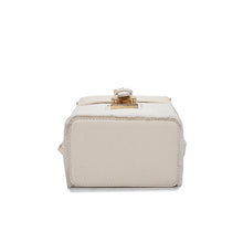 white bag box bag fur bag edgability bottom view