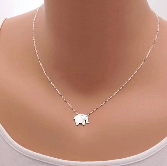 chic jewelry silver necklace minimalist style edgability