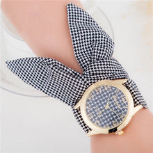 houndstooth scarf black white watch edgability