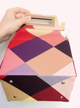 checked bag box bag sling bag with chain edgability bottom view