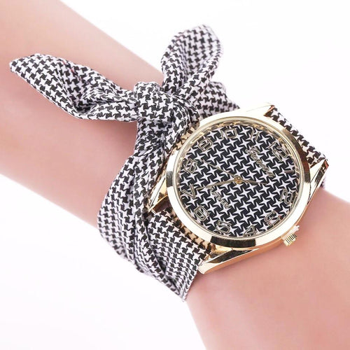 houndstooth scarf black white watch edgability model view