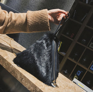 fur bag black bag triangle bag edgability model view