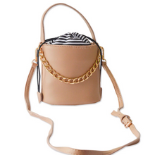bucket bag classy bag edgability front view