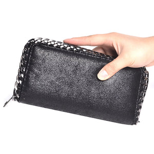 black wallet metallic wallet with chain edgability model view