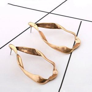 rose gold earrings chic jewelry edgability angle view