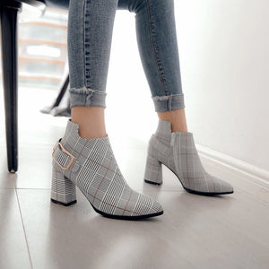 ankle boots plaid boots checkered boots edgability model view