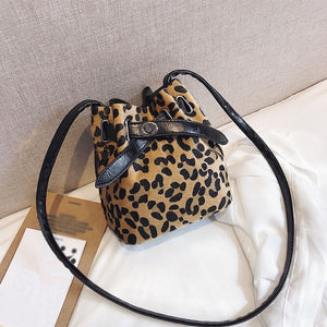 bucket bag drawstring bag sling bag leopard bag edgability top view
