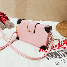 studded bag box bag trunk bag edgability back view