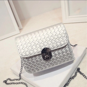 woven purse silver bag edgability top view